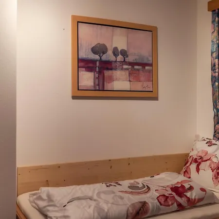 Hubner 2 Am Flattachberg *